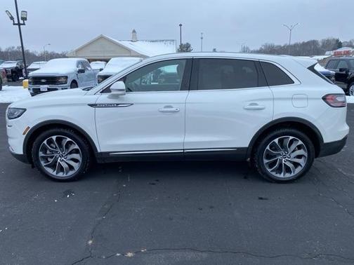 2022 Lincoln Nautilus Reserve