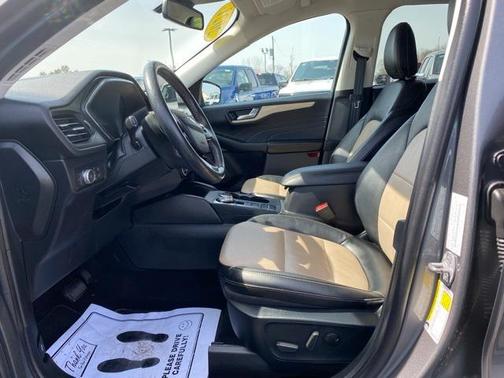 2021 Ford Escape Titanium