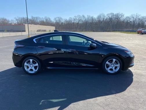 2017 Chevrolet Volt LT