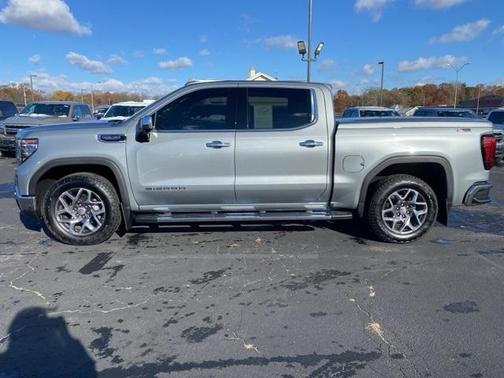 2025 GMC Sierra 1500 SLT