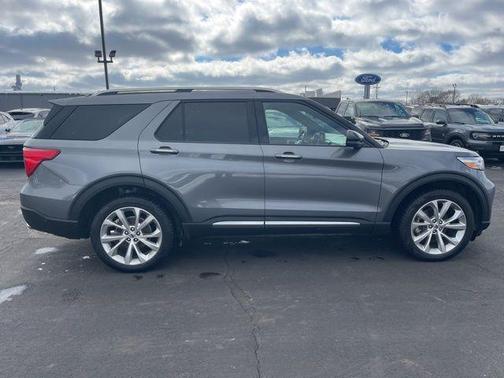 2022 Ford Explorer Platinum