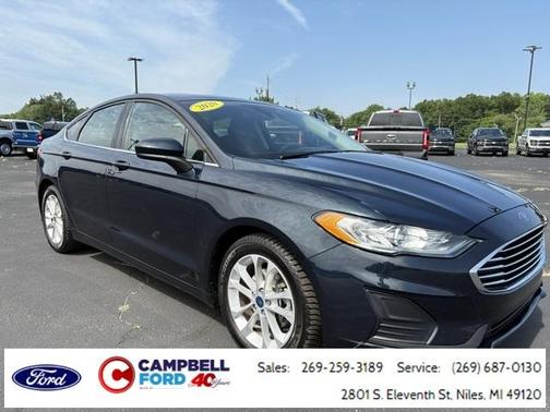 2020 Ford Fusion SE