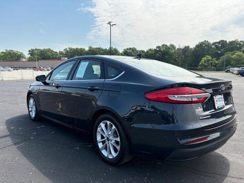 2020 Ford Fusion SE
