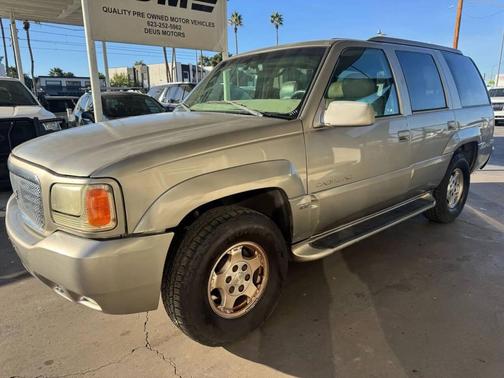 2000 Cadillac Escalade 4WD