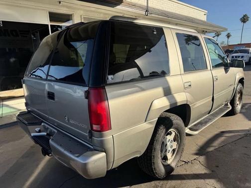 2000 Cadillac Escalade 4WD