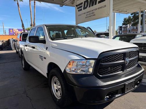 2019 RAM 1500 Classic SSV Crew Cab 4x4 5'7' Box