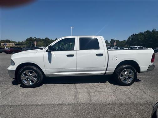 Bright White Clearcoat 2022 RAM 1500 Classic TRADESMAN