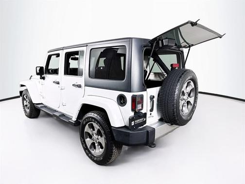 2018 Jeep Wrangler JK Unlimited Sahara
