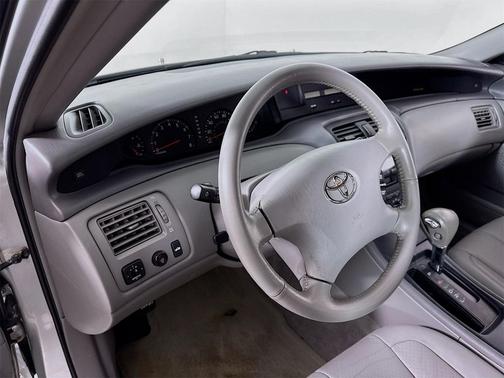 2003 Toyota Avalon XLS