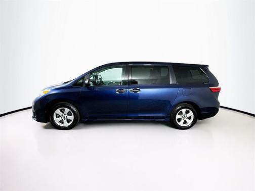 2018 Toyota Sienna SE