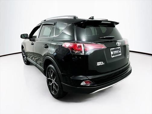 2018 Toyota RAV4 SE