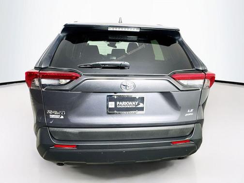 Magnetic Gray Metallic 2019 Toyota RAV4 LE