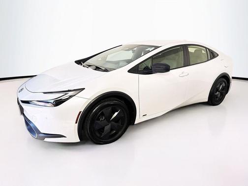 Pearl 2024 Toyota Prius LE