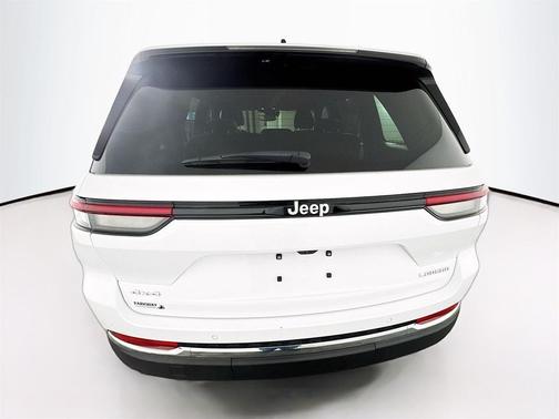 2024 Jeep Grand Cherokee Laredo