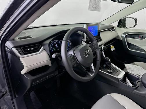 2025 Toyota RAV4 Hybrid XLE Premium