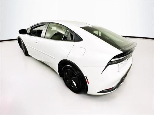 2024 Toyota Prius Prime SE