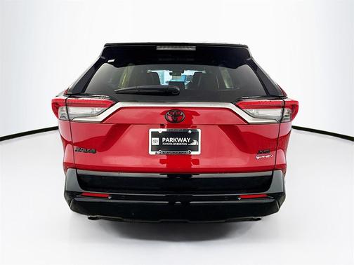 2025 Toyota RAV4 Hybrid SE