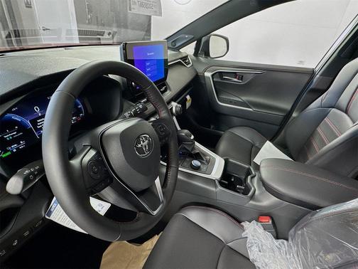 2025 Toyota RAV4 Hybrid SE
