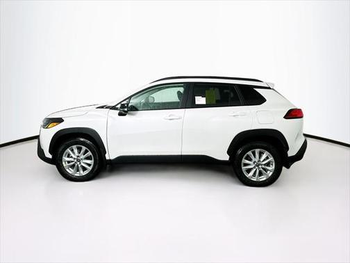 2025 Toyota Corolla Cross LE