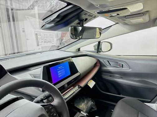 2025 Toyota Prius L