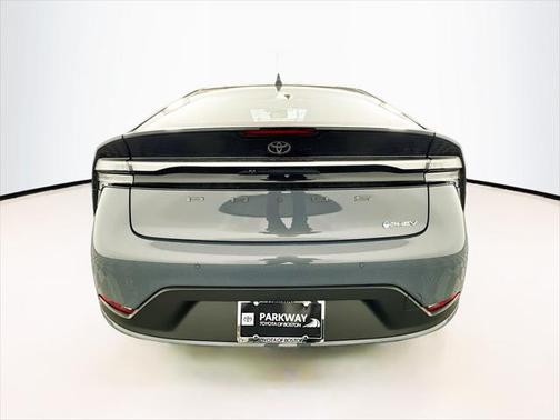 2025 Toyota Prius L