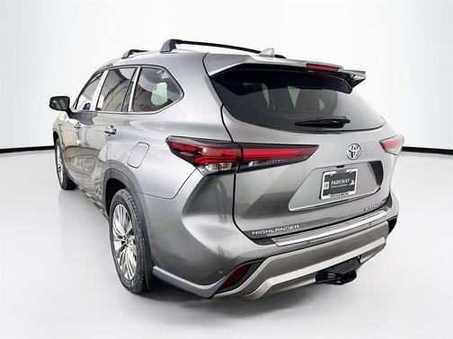 2026 Toyota Highlander Platinum