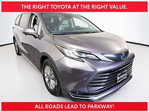 Predawn Gray Mica 2024 Toyota Sienna LE