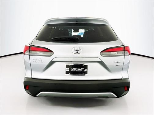2025 Toyota Corolla Cross XLE