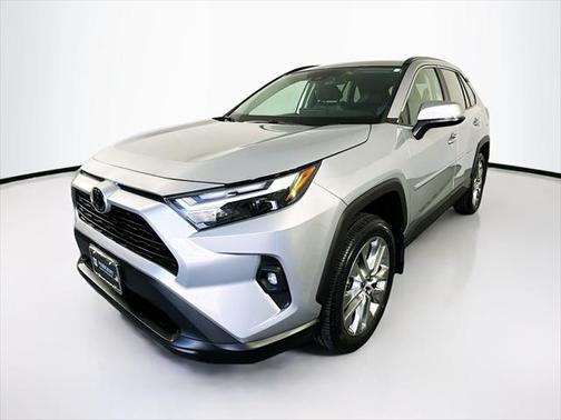 2022 Toyota RAV4 XLE Premium