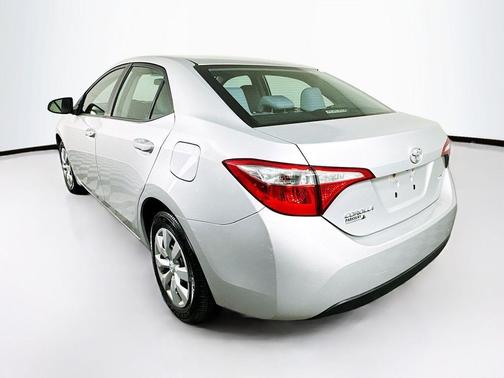 Classic Silver Metallic 2016 Toyota Corolla LE