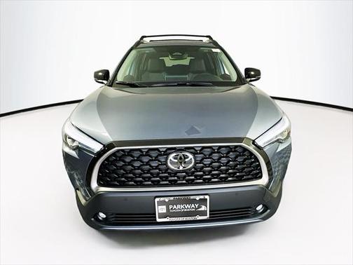 2025 Toyota Corolla Cross XLE