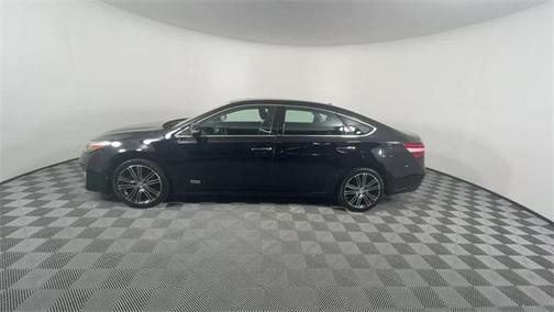 Photo 5 of 29 of 2015 Toyota Avalon XLE Touring