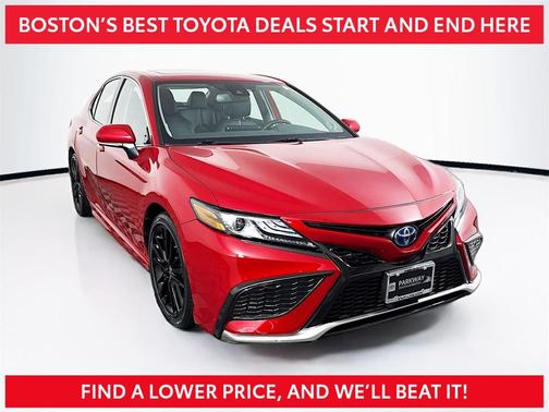 2024 Toyota Camry Hybrid SE