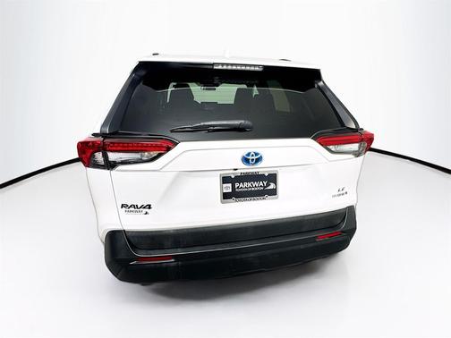 2020 Toyota RAV4 Hybrid LE