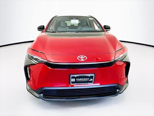 2025 Toyota bZ4X XLE