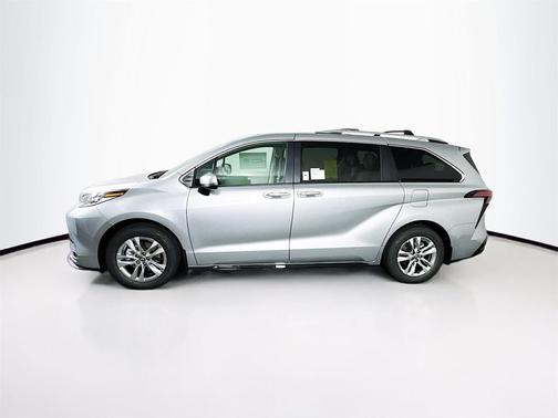 2025 Toyota Sienna Limited