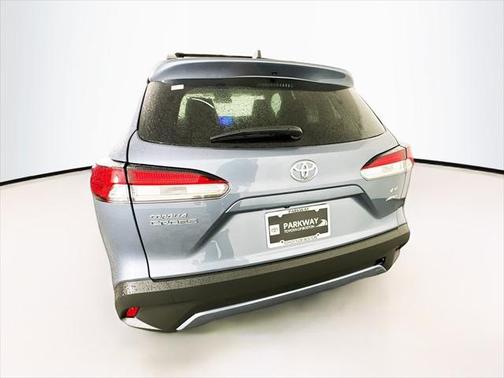2025 Toyota Corolla Cross LE