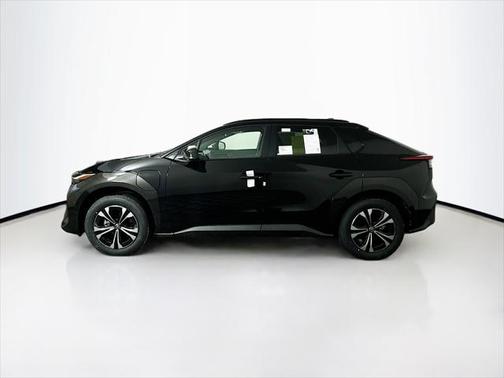 2025 Toyota bZ4X XLE