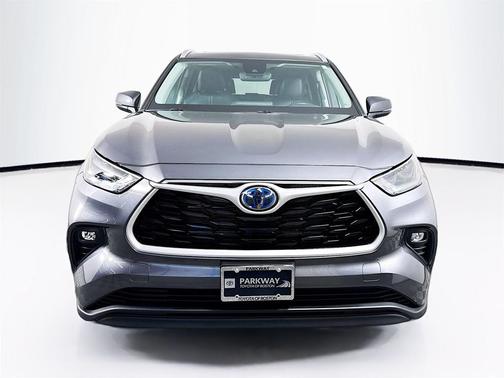 2024 Toyota Highlander Hybrid XLE