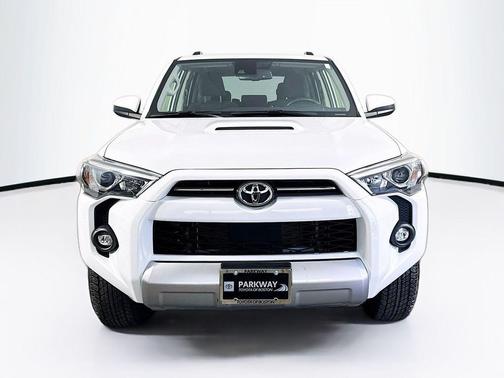 Ice 2024 Toyota 4Runner TRD Off Road