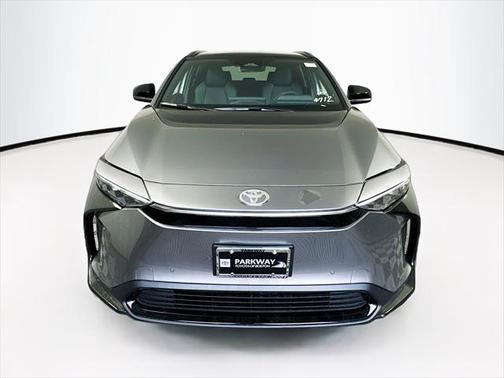 2025 Toyota bZ4X XLE
