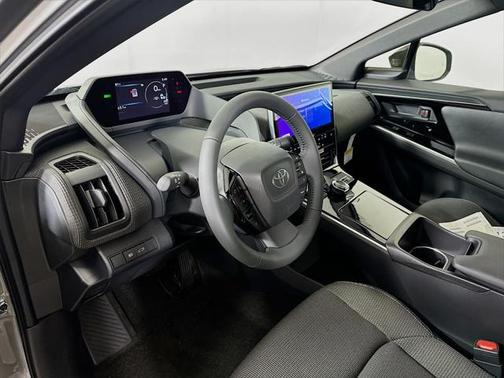 2025 Toyota bZ4X XLE