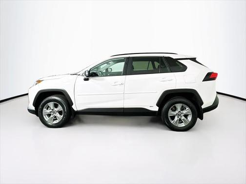 2022 Toyota RAV4 Hybrid LE