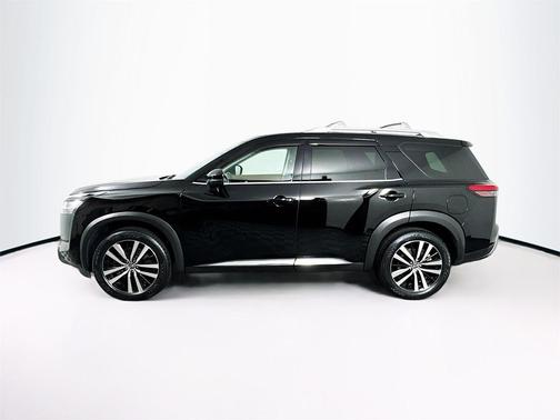 2023 Nissan Pathfinder Platinum 4WD