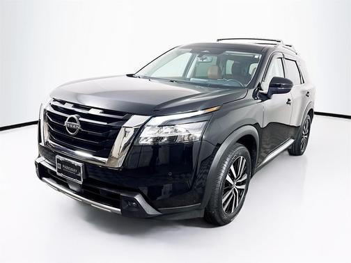 2023 Nissan Pathfinder Platinum 4WD