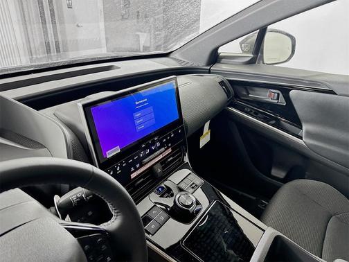 2025 Toyota bZ4X XLE