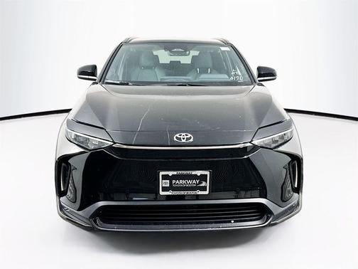 2025 Toyota bZ4X XLE