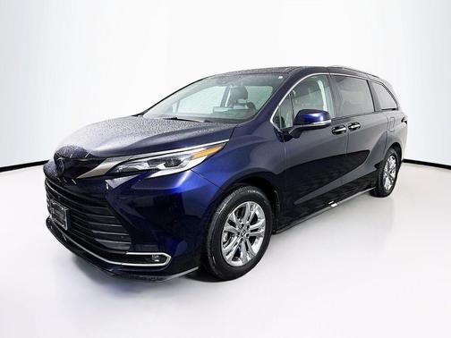 Blueprint 2023 Toyota Sienna Platinum 7 Passenger