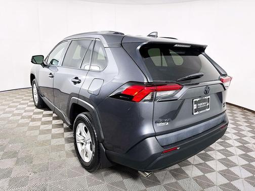 Magnetic Gray Metallic 2019 Toyota RAV4 XLE