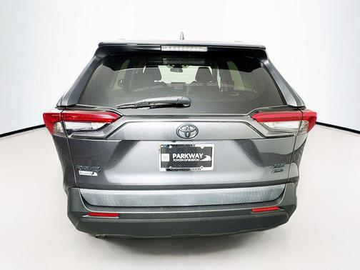 Magnetic Gray Metallic 2019 Toyota RAV4 XLE
